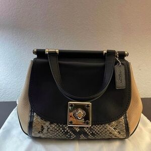 Value $900 Coach Drifter Top Handle In Colorblock Snakeskin black and bei
